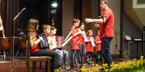 Jugend singt und musiziert im Bürgerhaus 2016